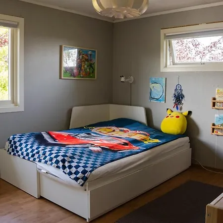 Holiday home Sunny, Family-friendly Near Zoo & Local Beaches
