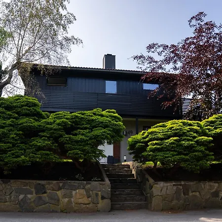 Sunny, Family-friendly Near Zoo & Local Beaches Kristiansand