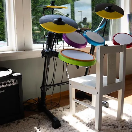 Sunny, Family-friendly Near Zoo & Local Beaches *