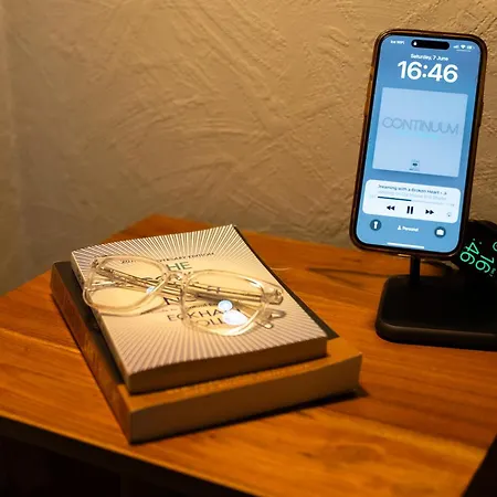 Sunny, Family-friendly Near Zoo & Local Beaches