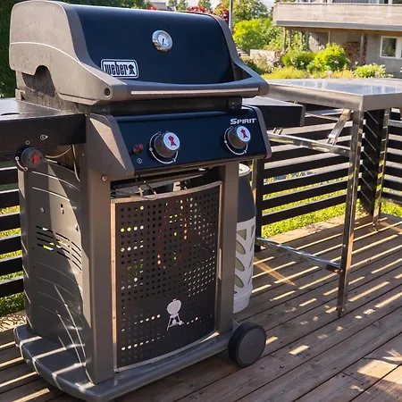 Sunny, Family-friendly Near Zoo & Local Beaches Feriehus Kristiansand