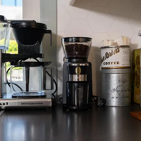 Feriehus Sunny, Family-friendly Near Zoo & Local Beaches *